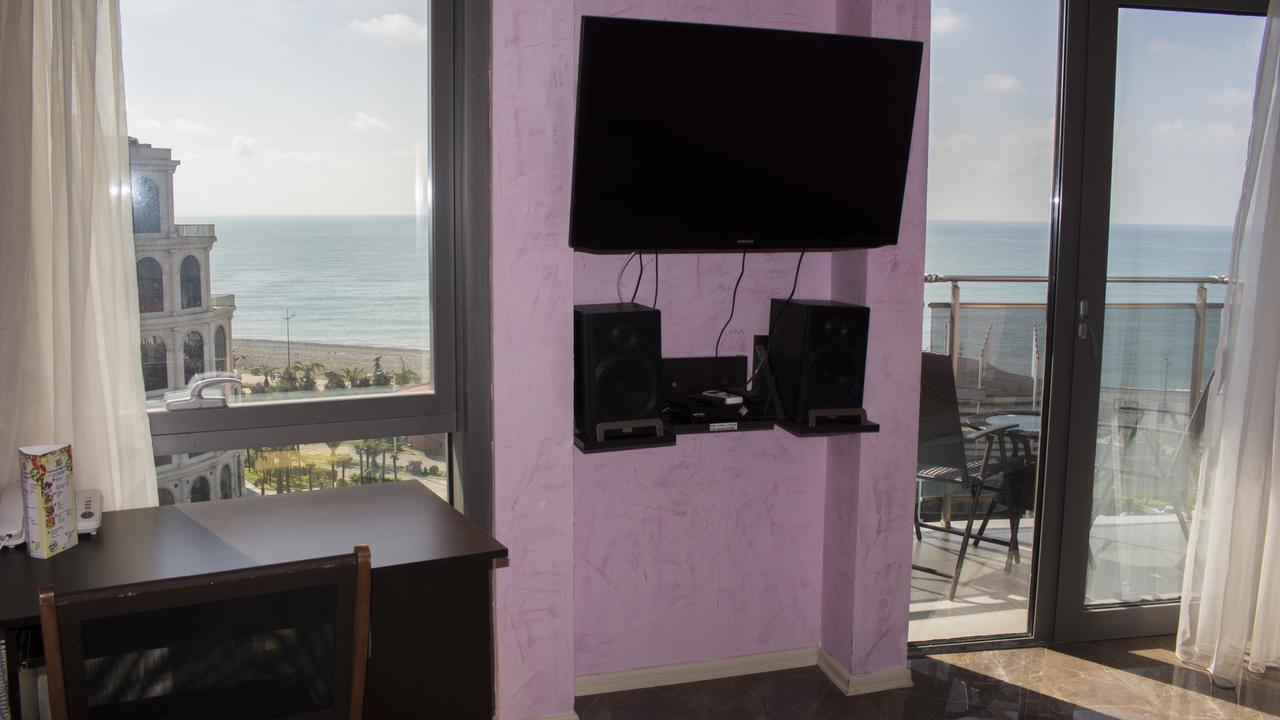 Rock Hotel First Line Batumi Eksteriør billede
